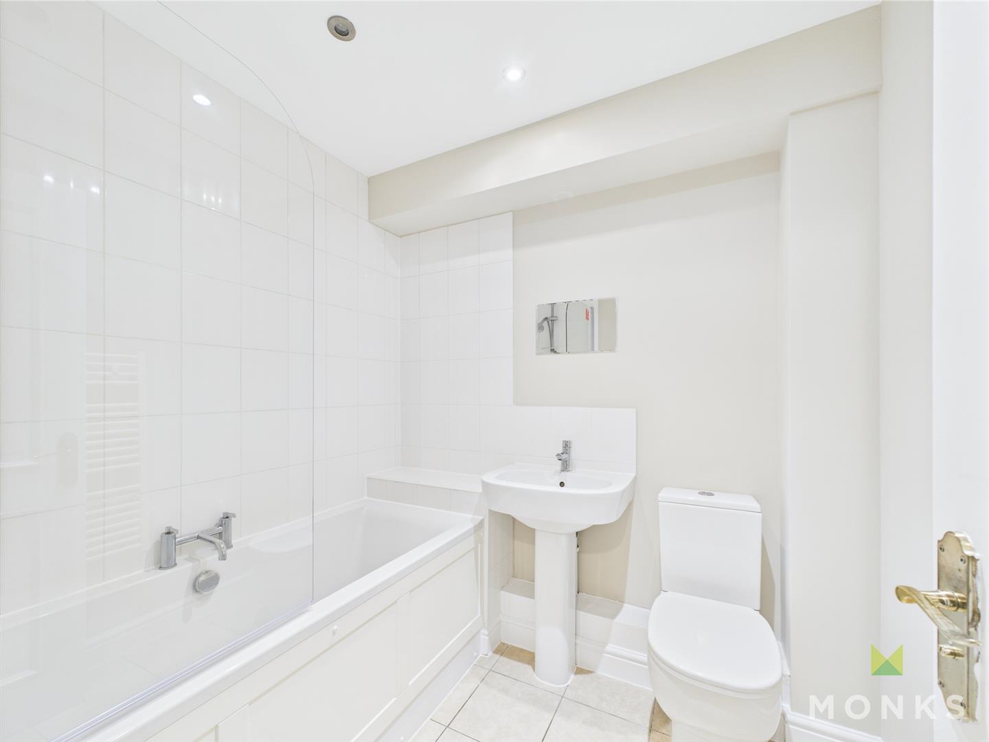 7 Stuart Court Copthorne Road, Shrewsbury, SY3 8NL SSTC 7 Stuart Court Copthorne Road, Shrewsbury, SY3 8NL SSTC